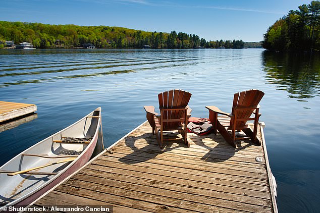 Ein Geheimnis ... bis die A-Prominenten es auf den Punkt bringen: Lake Muskoka liegt etwa zwei Autostunden und 20 Minuten nördlich von Toronto in der kanadischen Region Ontario