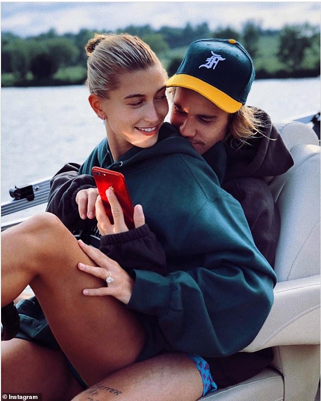 Im Jahr 2018 machten sich Justin und Hayley Bieber auf den Weg nach Muskoka;  Bieber wurde in London, Ontario, geboren – drei Stunden südlich der Seenregion