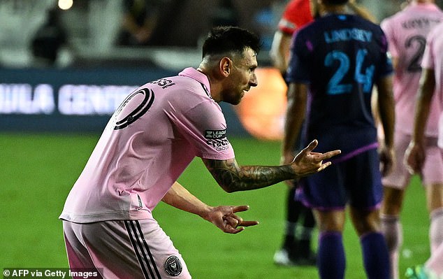 Messi erzielte das letzte Tor beim 4:0-Sieg über Charlotte und besiegelte damit den Einzug ins Halbfinale