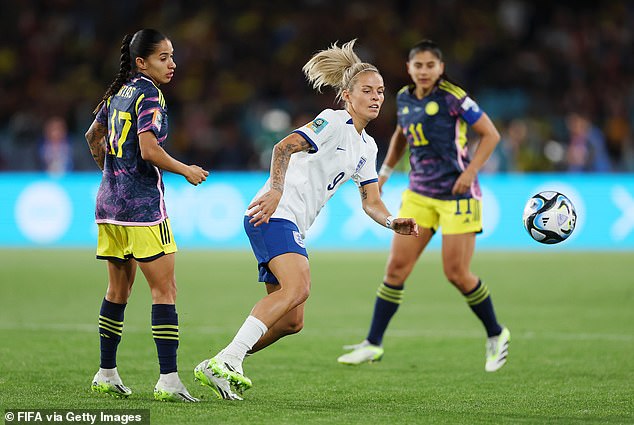 Rachel Daly of England controls the ball whilst under pressure from Carolina Arias of Colombia