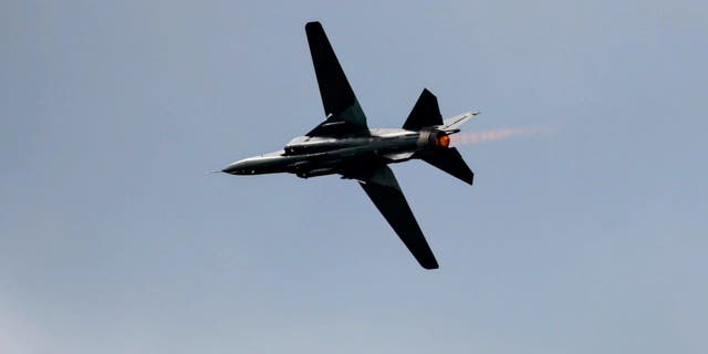 Mikojan-Gurewitsch MiG-23 Flugzeuge am Himmel