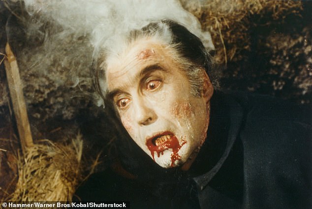 Von Christopher Lee (im Bild) bis hin zu Nicolas Cage haben im Laufe der Jahre mehrere Schauspieler die Rolle des Grafen Dracula übernommen