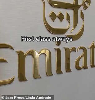 Linda fliegt so oft wie möglich mit Emirates in der ersten Klasse