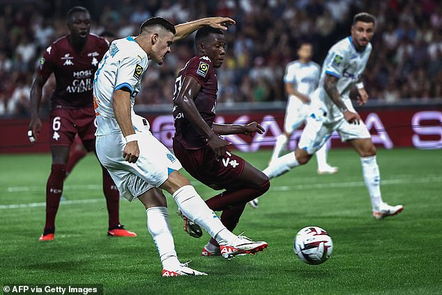 Das Duell in der Ligue 1 endete mit 2:2, nachdem die Gäste dank eines späten Treffers von Vitinha konterten