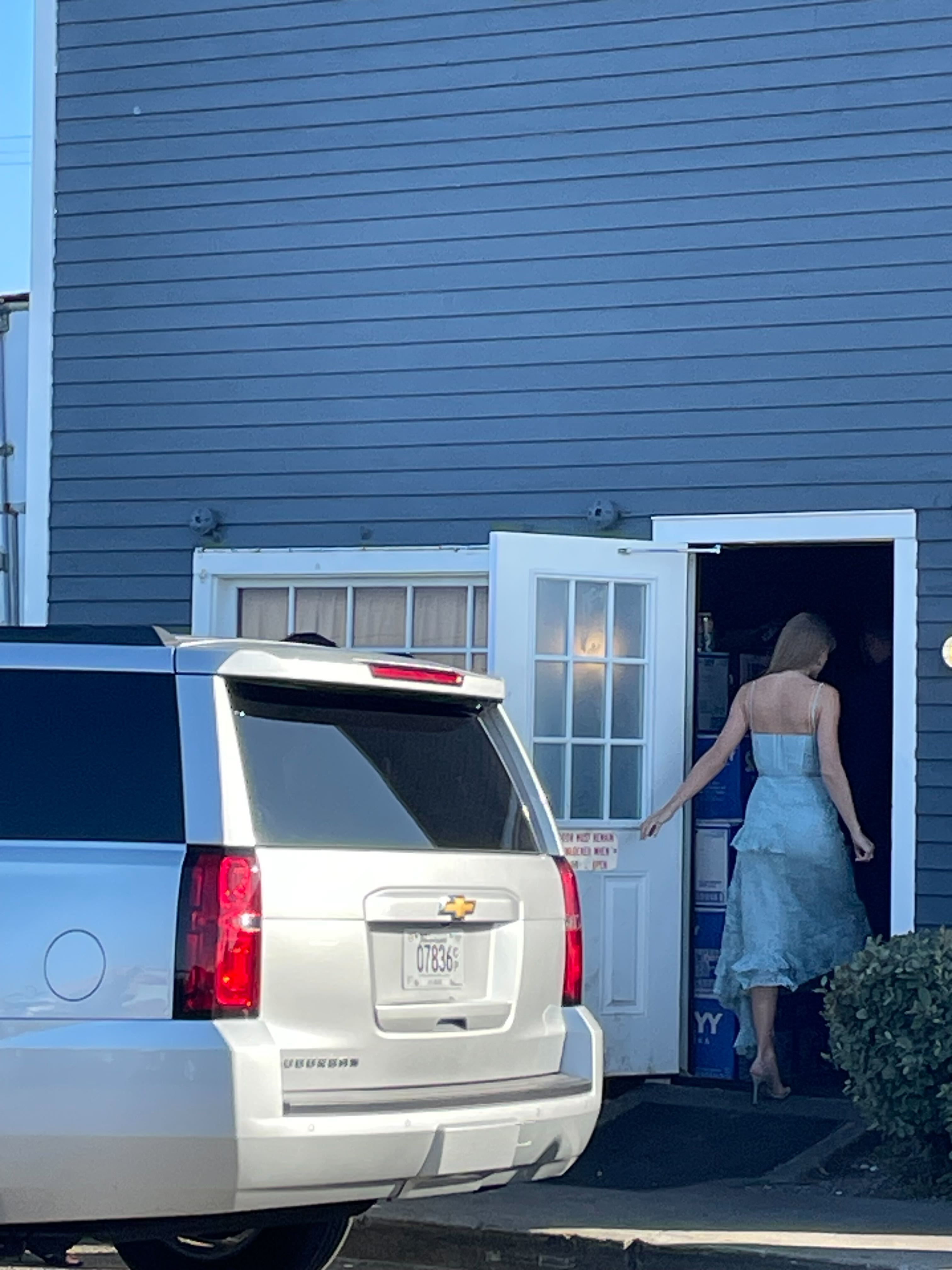 Taylor Swift besucht Jack Antonoffs Hochzeit.