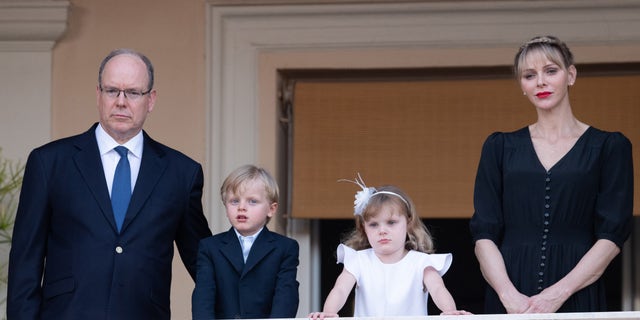 Prinz Albert II. von Monaco, Prinz Jacques von Monaco, Prinzessin Gabriella von Monaco und Prinzessin Charlène von Monaco nehmen an der Fete de la Saint Jean teil