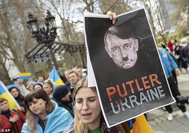 Der von Antifaschisten geprägte Begriff „Putler“ erfreute sich nach der Annexion der Krim durch Russland im Jahr 2014 zunehmender Beliebtheit