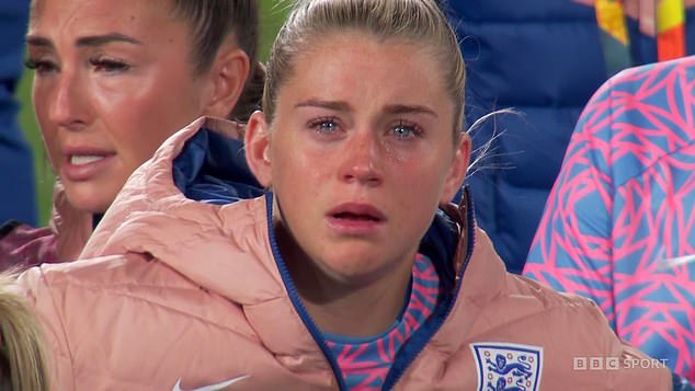 Auch Alessia Russo wirkte emotional, als England bei der letzten Hürde tragisch scheiterte