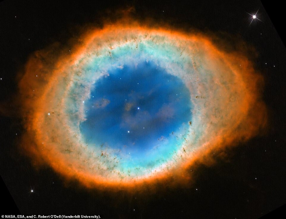 Fesselnd: Der Ringnebel wurde bereits zuvor vom legendären Hubble-Weltraumteleskop in seiner ganzen Schönheit eingefangen