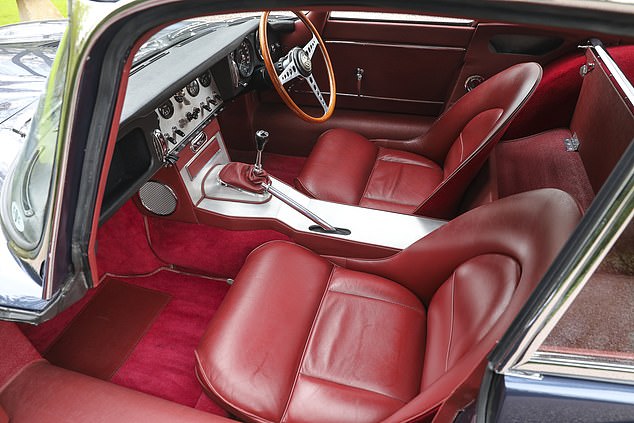 Das E-Type Series I 3,8-Liter-Fixed-Head-Coupé von 1961 ist das erste in Serie gefertigte Fixed-Head-Coupé des Jaguar E-Type mit Rechtslenkung