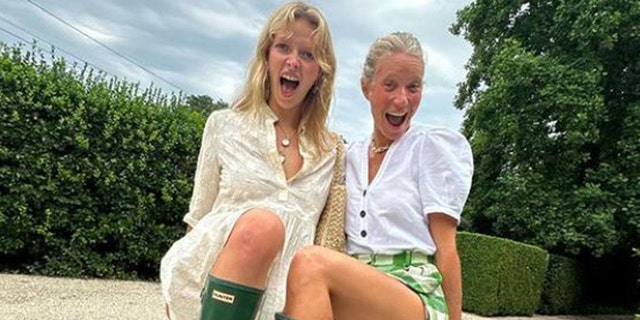 Gwyneth Paltrow und ihre Tochter Apple in passenden Stiefeln