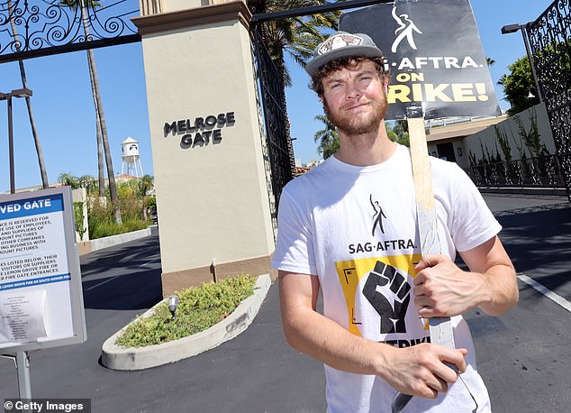 Streaming-Star: Jack Quaid hat sich der Streikpostenlinie vor den Paramount Studios in Los Angeles angeschlossen