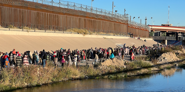 Migranten an der Grenze zu El Paso