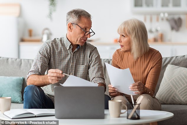 Planung für das Alter: Die Sorge darüber, nie in Rente gehen zu können, ist bei Eigenheimbesitzern fast genauso weit verbreitet wie bei Sparern im Allgemeinen