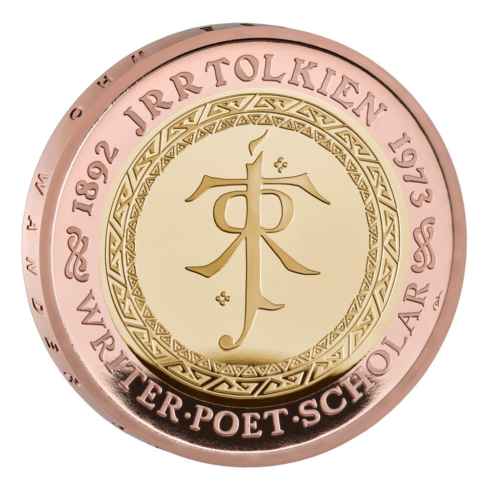 Die Gold Proof-Version der JRR Tolkien-Gedenkmünze (Royal Mint/PA)
