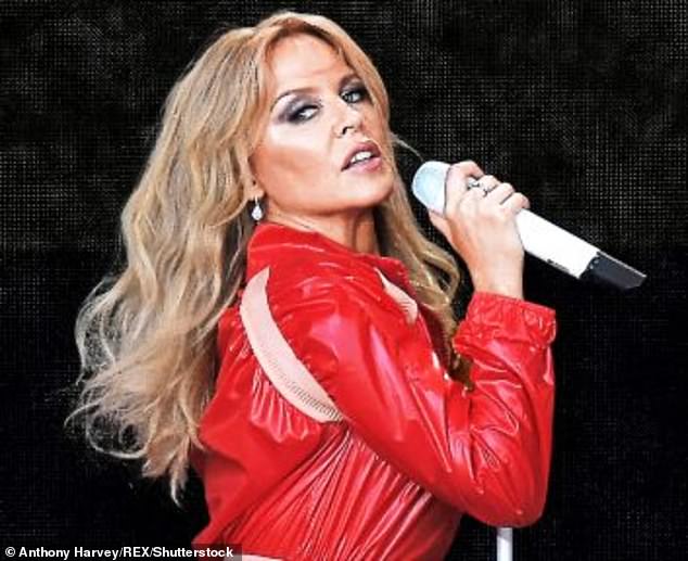 Kylie Minogue (im Bild) kehrt mit einem Fernsehspecial, das ihre legendäre Karriere hervorheben wird, auf die Leinwand zurück.  Der britische Sender ITV hat angekündigt, dass er „An Audience with Kylie“ ausstrahlen wird, ein unvergessliches Live-Musik-Event, das von der globalen Ikone moderiert wird
