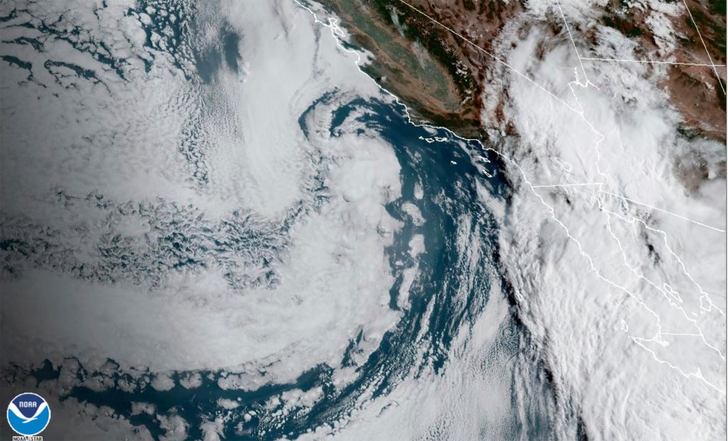 Hurrikan Hilary vor der Pazifikküste Mexikos