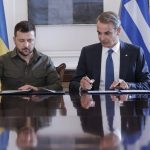 Griechenland bietet F-16-Training und Wiederaufbauhilfe an, während Selenskyj zu Besuch ist