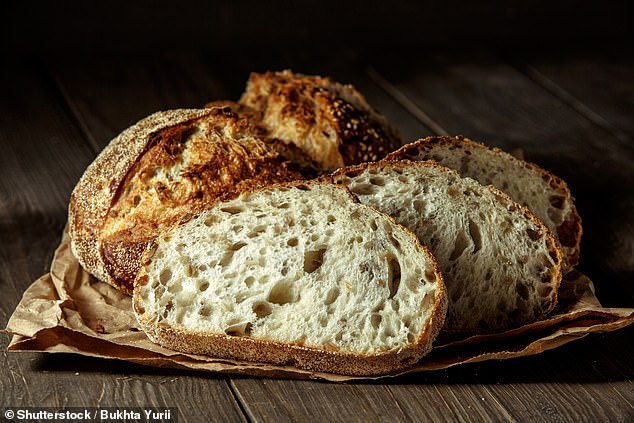 Ein Team der Technischen Universität München in Deutschland hat nun mithilfe der Wissenschaft die 21 wesentlichen chemischen Verbindungen entdeckt, die dem Brot seinen würzigen Geschmack und den süßen, milden Essiggeruch verleihen