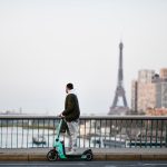 Die Interessenvertreter sind sich uneinig über die Fairness und die Praktikabilität des Pariser E-Scooter-Verbots