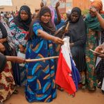 Die nigerianische Junta befiehlt der Polizei, den französischen Botschafter auszuweisen