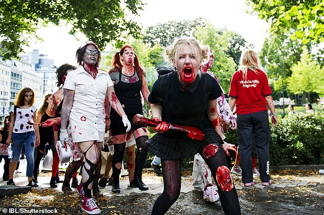 Ein Wohltätigkeits-Zombie-Spaziergang durch Stockholm, Schweden, vervollständigt die Top 5