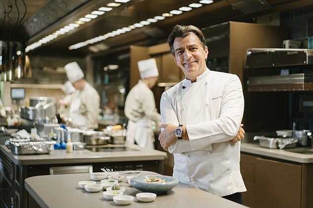 Yannick Alleno (oben) verfügt über 15 Michelin-Sterne in 17 Restaurants, zwei davon in Frankreich verfügen jeweils über drei Sterne