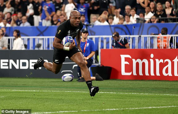 PARIS, FRANCE - SEPTEMBER 08: Mark Telea of New Zealand scores the team's second try during the Rugby World Cup France 2023 match between France and New Zealand at Stade de France on September 08, 2023 in Paris, France. (Photo by Paul Harding/Getty Images)