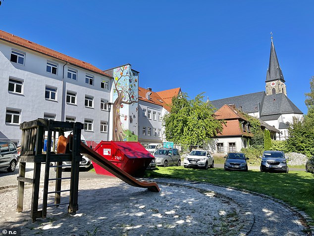 Deutschland ist erschüttert von der Gräueltat, die sich im April im Kinderheim St. Josef in der malerischen bayerischen Stadt Wunsiedel, 90 Minuten nördlich von Nürnberg, ereignete