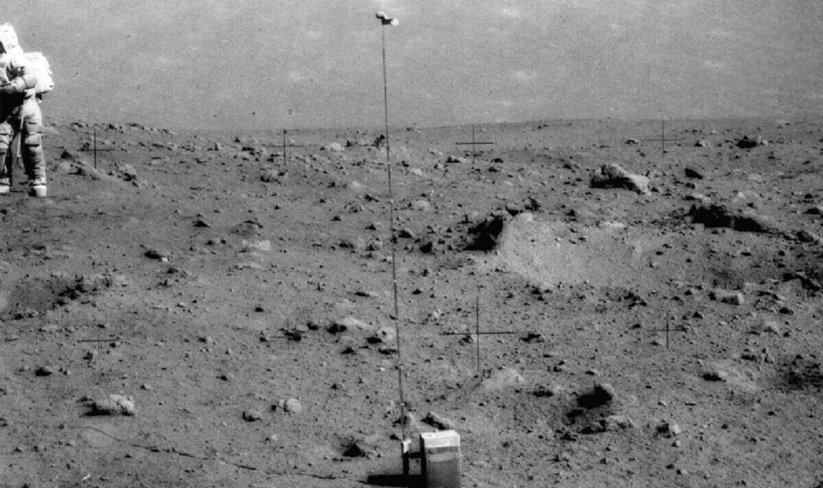 Eines der Seismometer, die Apollo 17 auf dem Mond hinterlassen hat