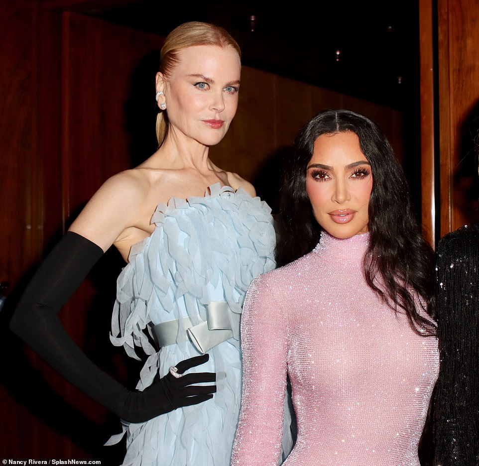 Nicole and Kim looked like the ultimate duo as they smoldered for the cameras