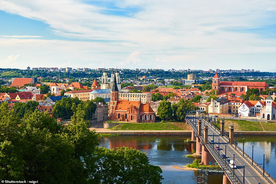 Jos Reise endet in der Universitätsstadt Kaunas (im Bild).  Ihr Großvater, der Litauer war, habe früher hier gelebt, verrät sie