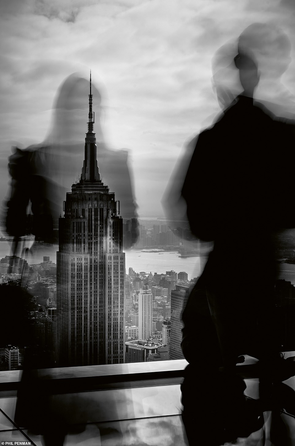Ein beeindruckendes Bild aus dem Inneren von „The Summit“ in der 42. Straße des Empire State Building