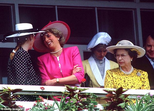Prinzessin Diana starb im Krankenhaus nach einem Unfall in einem Pariser Straßentunnel am 31. August 1997