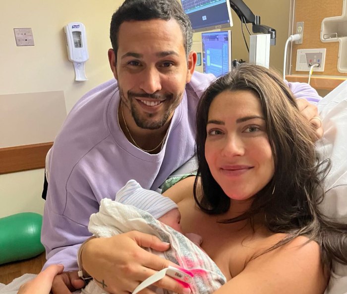 Becca Kufrin und Thomas Jacobs teilen erste Fotos ihres neugeborenen Sohnes