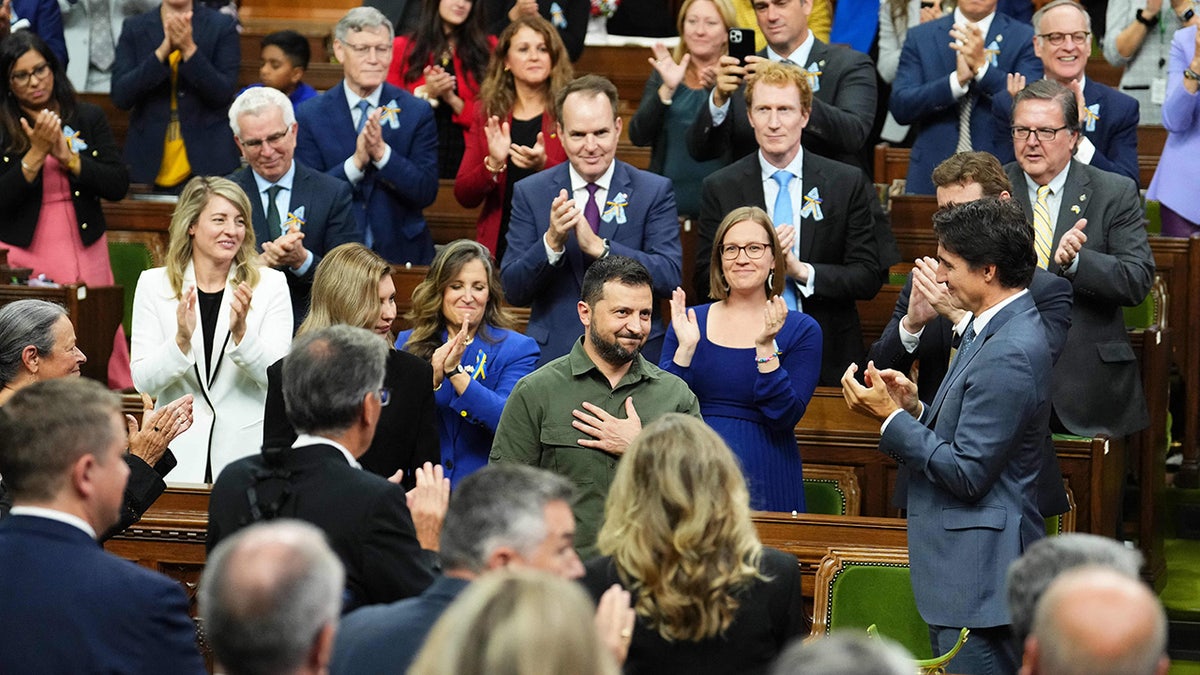Selenskyj erhält Standing Ovations vom kanadischen Parlament
