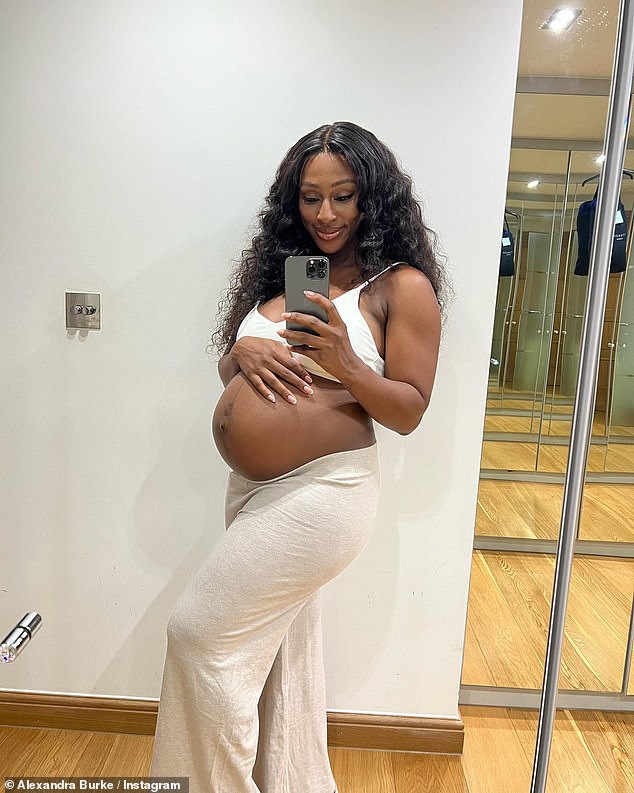 Schwangerschaft: Alexandra und Darren gaben im April, nur zehn Monate nach der Geburt ihres Erstgeborenen, bekannt, dass sie erneut schwanger seien