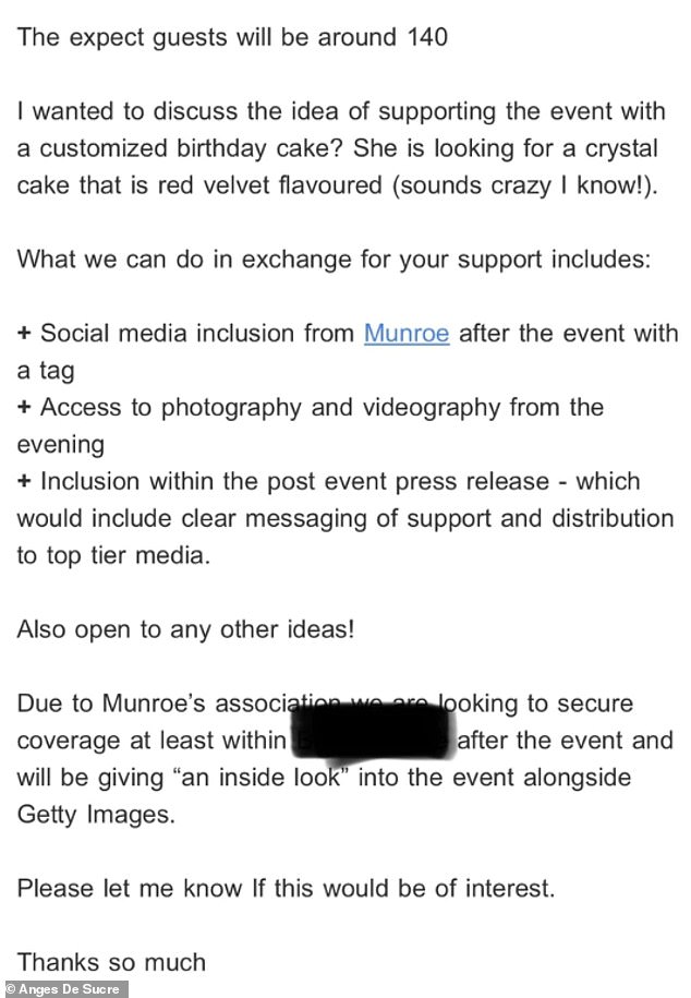Sie forderten einen mit Kristallen überzogenen Kuchen mit rotem Samtgeschmack als Gegenleistung für die Aufnahme in eine Pressemitteilung nach der Veranstaltung, einen Tag von Munroe sowie Zugang zu Filmmaterial von den Feierlichkeiten
