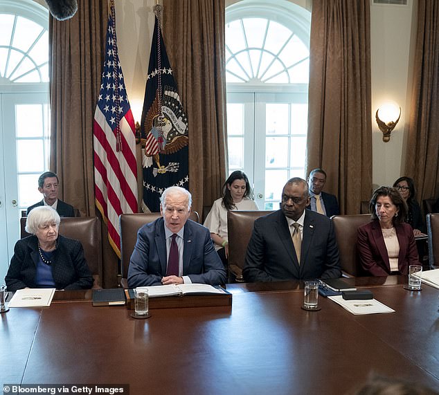 Präsident Joe Biden wird sich Anfang nächster Woche mit seinem Kabinett treffen, um zu besprechen, wie die Regierung nach Beginn des erwarteten Shutdowns am Sonntag funktionieren wird