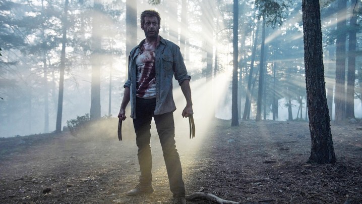Hugh Jackman als Logan im Wald in Logan.