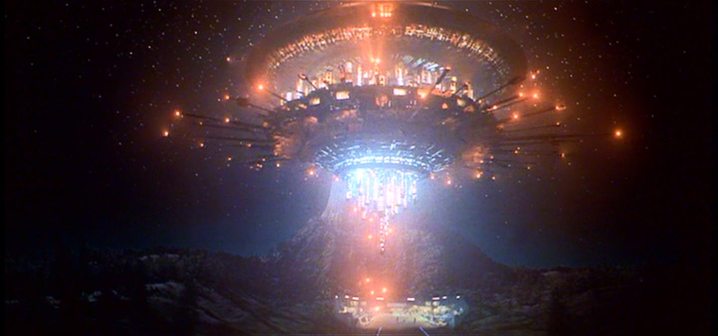 Ein UFO drin "Unheimliche Begegnung der dritten Art."