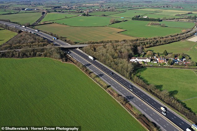 Autofahrer haben die M5 oben als die beste Autobahn Englands für 2023 bewertet