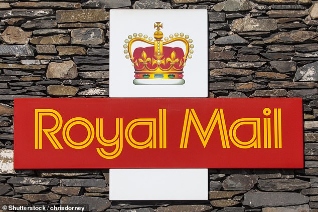 Schreiben an die Wand?: Die Postaufsichtsbehörde Ofcom sagte, dass sie die gesetzliche Verpflichtung von Royal Mail zur Zustellung von Briefen von Montag bis Samstag überprüfen werde