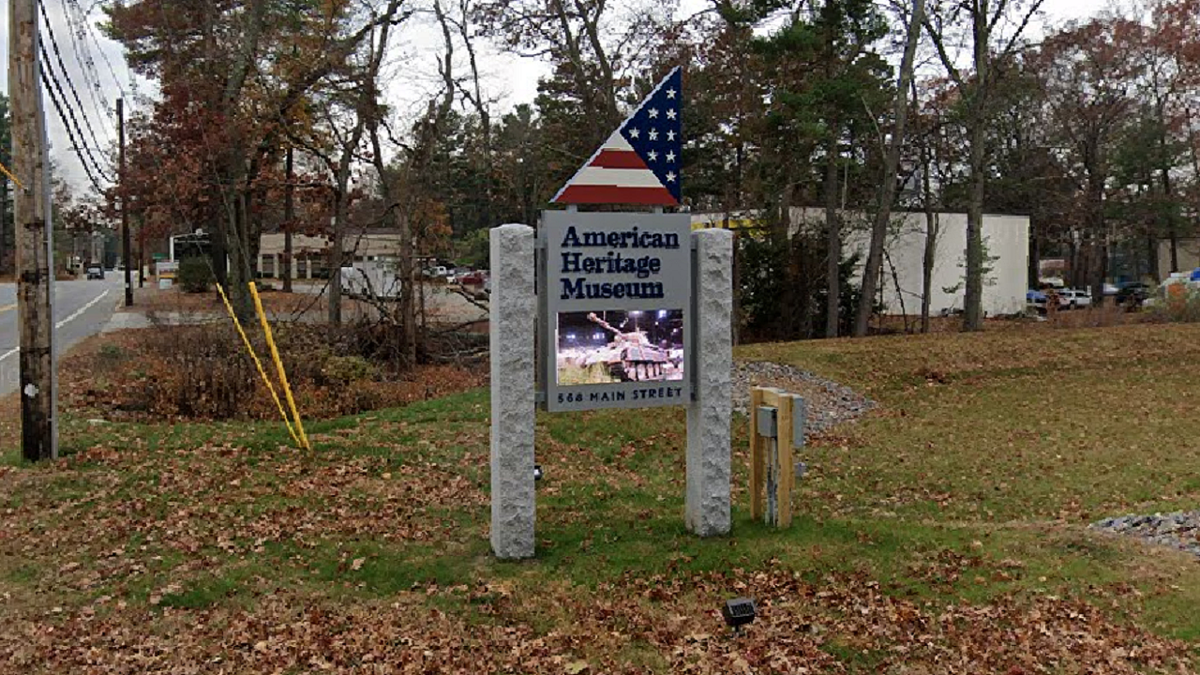 Schild des American Heritage Museum in Massachusetts