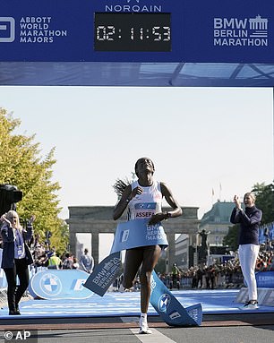 Tigist Assefa hat an diesem Wochenende in Berlin den Marathon-Weltrekord der Frauen gebrochen