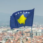 Die Beziehungen zwischen Kosovo und Serbien geraten erneut ins Wanken, wegen Vucic-Besuch und Serbenverhaftungen
