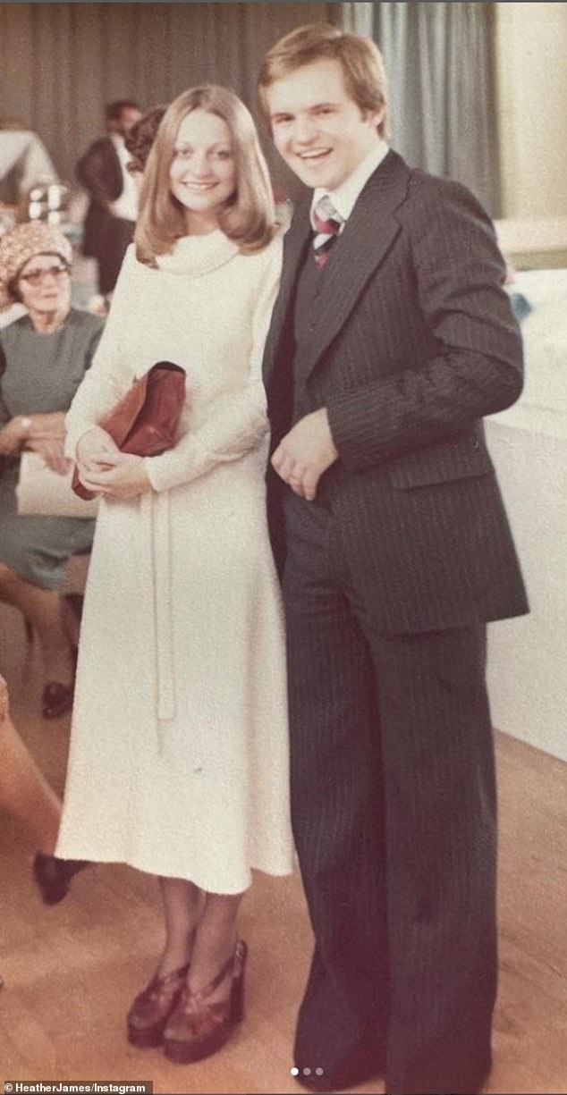 Heather James hat anlässlich ihres 46. Hochzeitstages ein Foto von sich und ihrem Mann Alistair aus dem Jahr 1975 geteilt