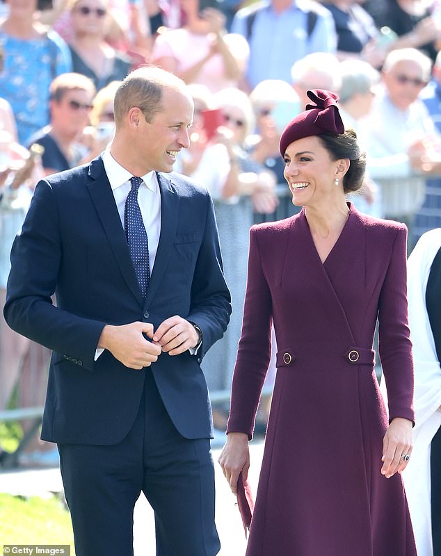 Jennie Bond, die ehemalige königliche Korrespondentin der BBC, fügte hinzu, es sei klar, dass Kate Middleton „durch die Dinge, die Harry und Meghan gesagt haben, verletzt und beleidigt wurde“.