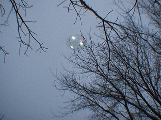 Eine UFO-Sichtung in Weyauwega, Wisconsin;  Februar 2003
