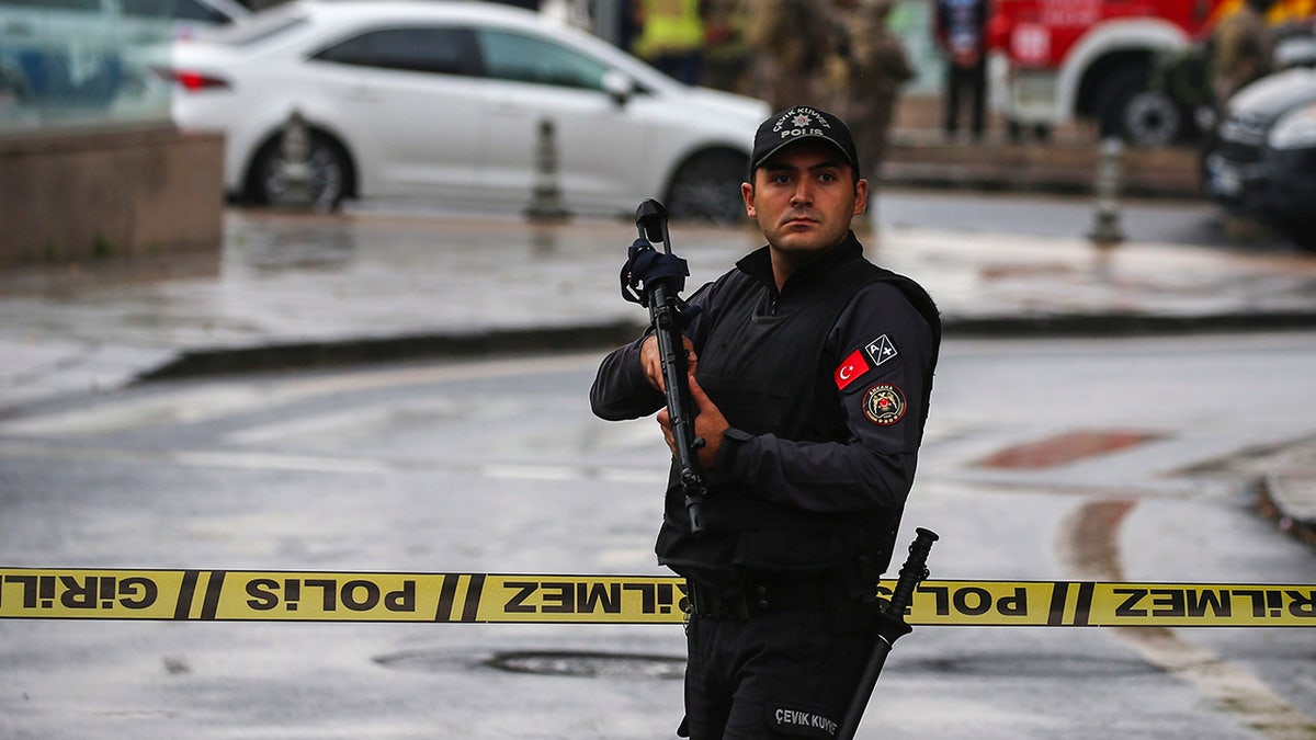 Türkische Polizei verfolgt Selbstmordattentäter